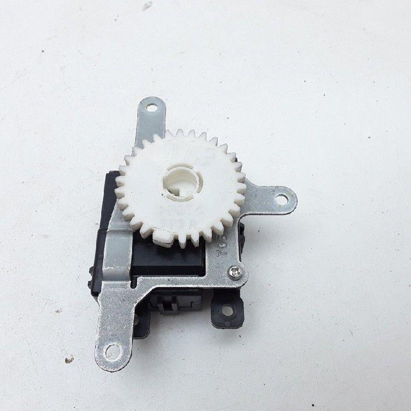 ACTIONNEUR MOTEUR VOLET CHAUFFAGE Toyota Auris (E15), Utilisé, Toyota