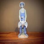 Statue en porcelaine garçon avec oie, Envoi