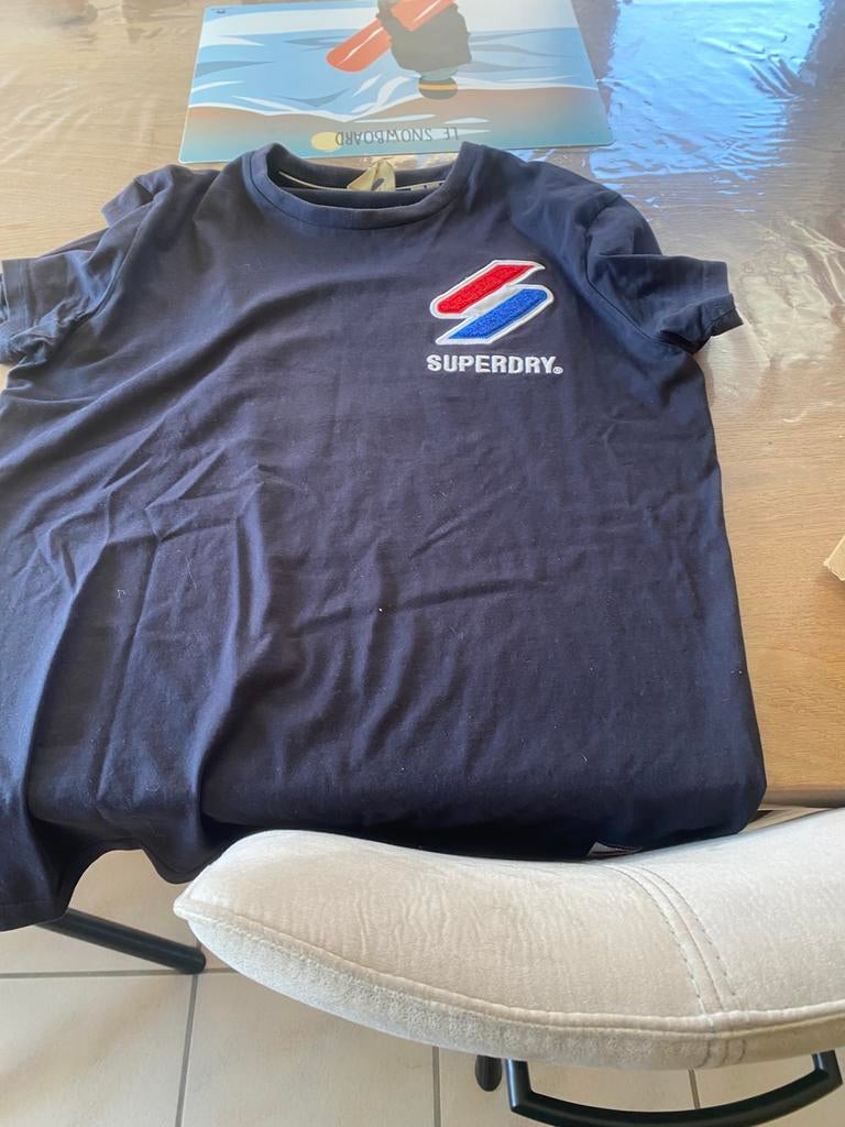 Vtmts H taille S M a donner sur moustier s/sambre sommier, Ophalen, Zo goed als nieuw