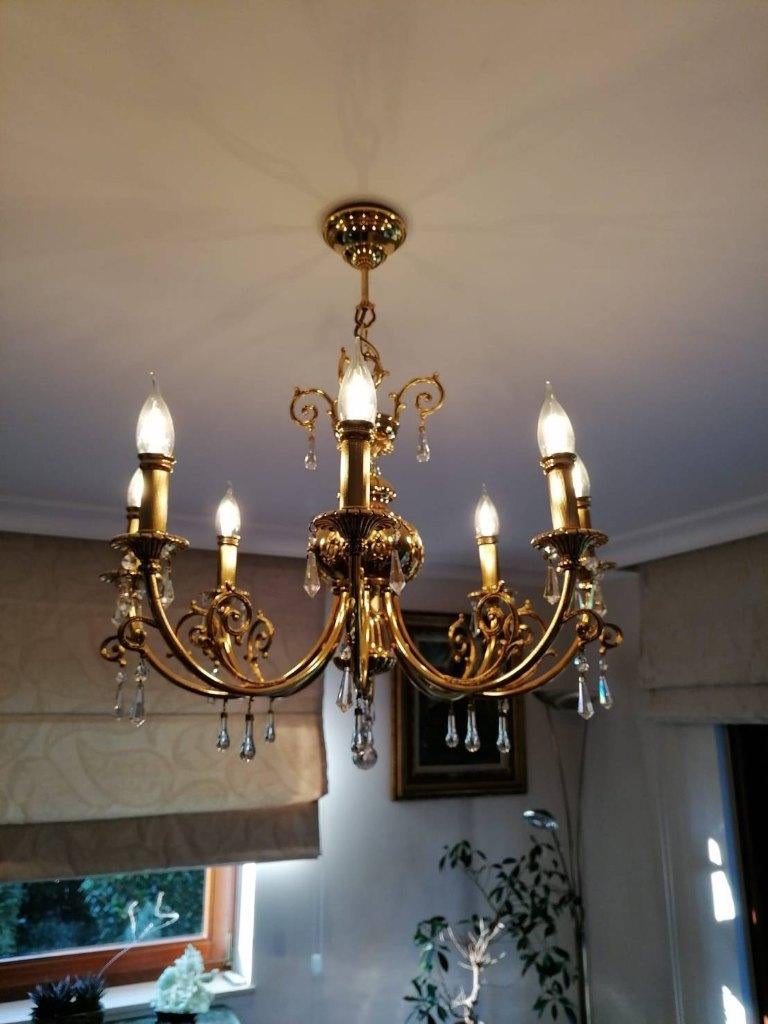 Lustre classique avec pampilles, Enlèvement