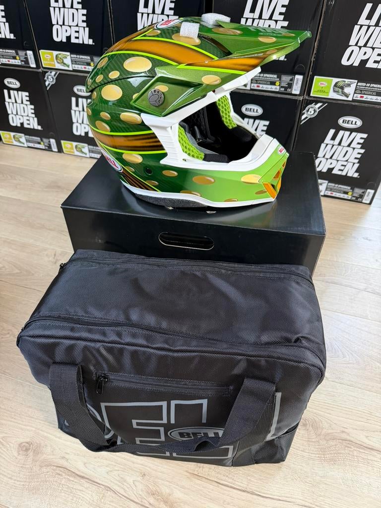 Bell moto 10 spherical Mcgrath replica, Motos, Enlèvement, M