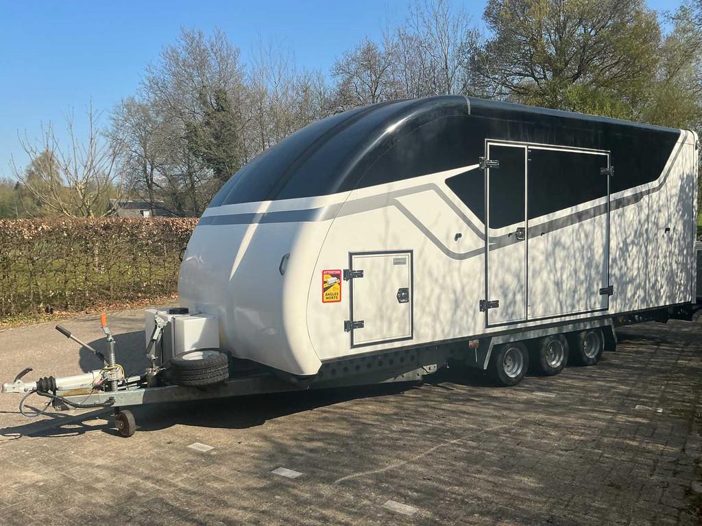 2021 Woodford Trailers RL6-011 Transporteur de voitures ferm, Utilisé