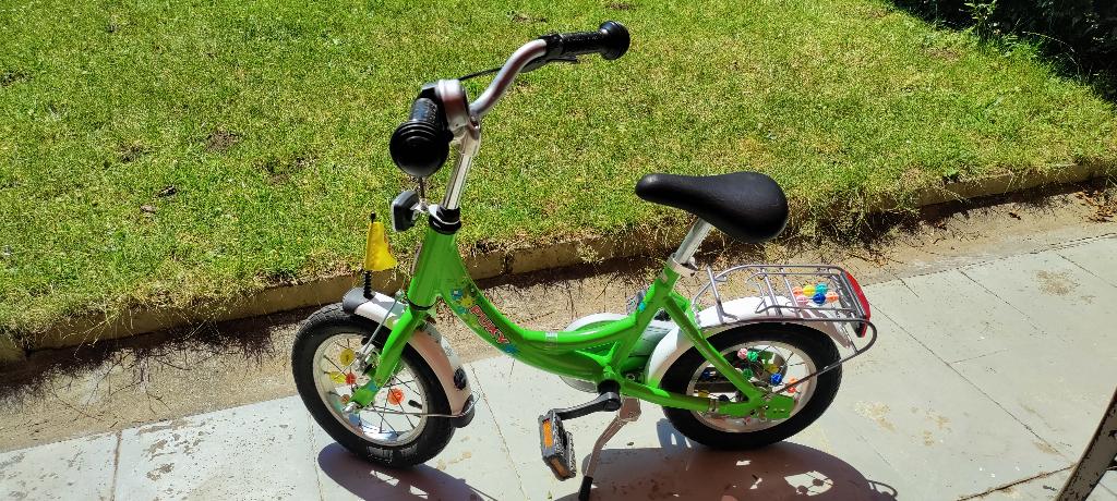 groen Puky fiets met 12 inch band, Fietsen en Brommers, Fietsen | Kinderfietsjes, Ophalen, Gebruikt, Velgrem, Puky
