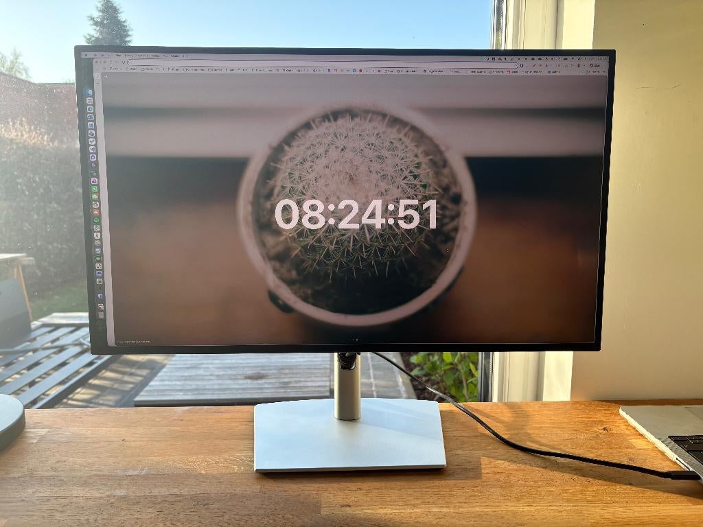 Dell UltraSharp 27” 4K monitor (U2725QE) - zo goed als nieuw, Ophalen, 101 t/m 150 Hz, In hoogte verstelbaar, Dell
