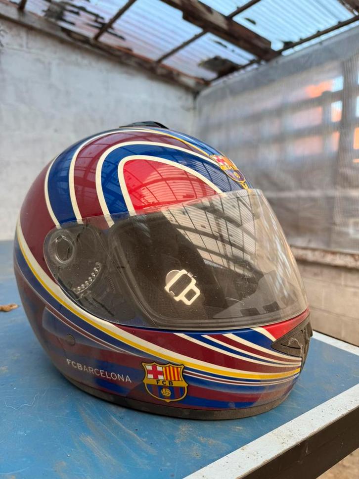 Casque moto FC Barcelone, Vélos & Vélomoteurs, Casques de cyclomoteur, Comme neuf, Enlèvement
