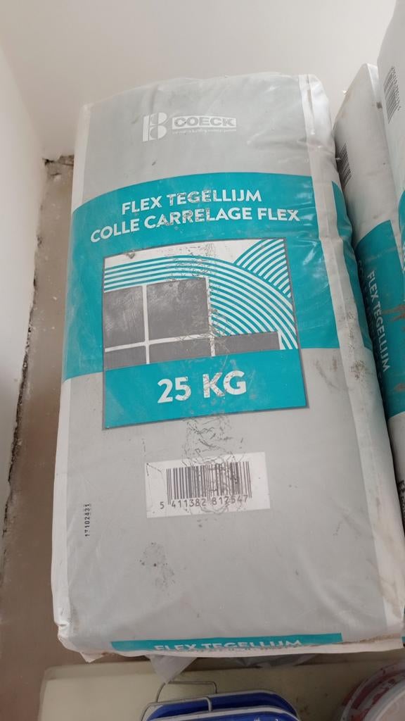 Sacs de colle pour carrelage, Enlèvement