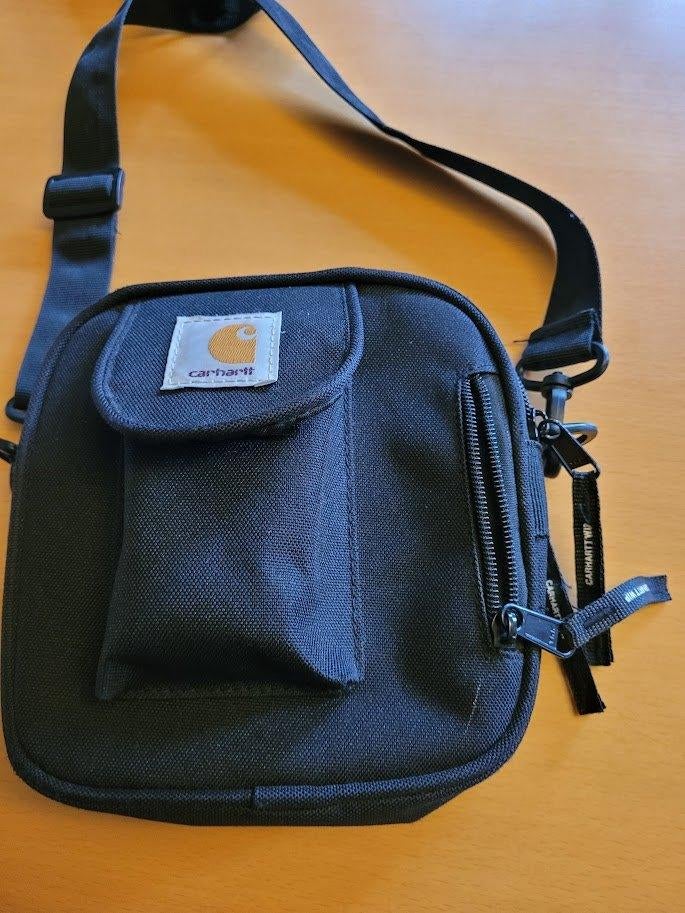 Carhartt schoudertas , cross body, Ophalen of Verzenden, Zo goed als nieuw, Zwart, Overige merken