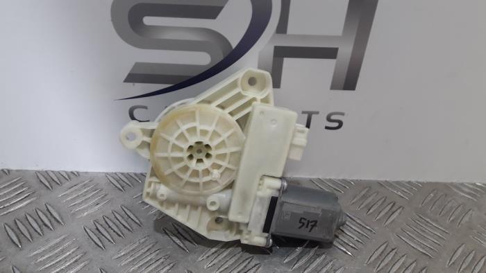 Moteur de vitre portière d'un Mercedes C-Klasse, 3 mois de garantie, Utilisé, -, -