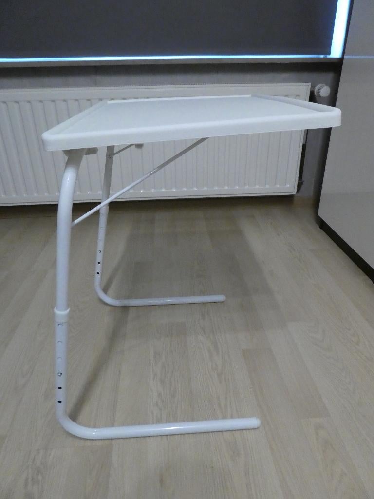 Table pliante Table d'appoint, Maison & Meubles, Tables | Tables d'appoint, Neuf, Enlèvement ou Envoi