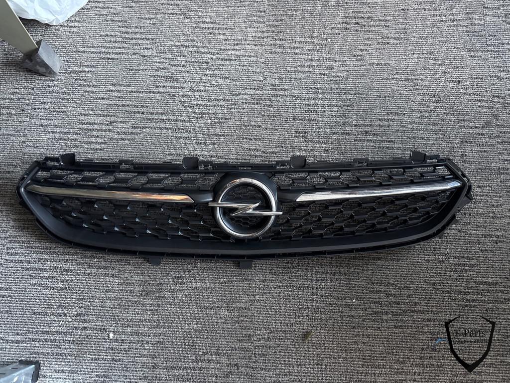 calandre Opel Corsa F coq 9829474480 pare-chocs avant 982947, Autos : Pièces & Accessoires, Pare-chocs, Opel Automobile GmbH, Opel