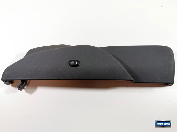 Afdekplaat diversen van een Volvo V60, Gebruikt, -, -, Ophalen of Verzenden