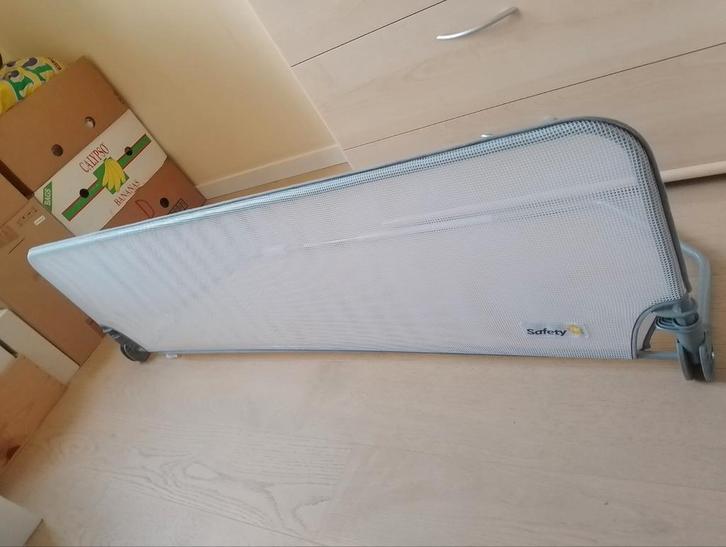 Safety 1st Bedhekje - extra lang (150 cm) grijs, Doe-het-zelf en Bouw, Verwarming en Radiatoren, Ophalen