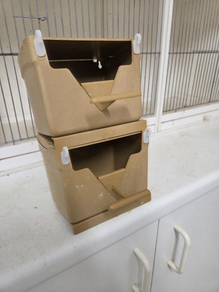 kunststof nestkast exoten, Ophalen, Zo goed als nieuw, Kooi-accessoires