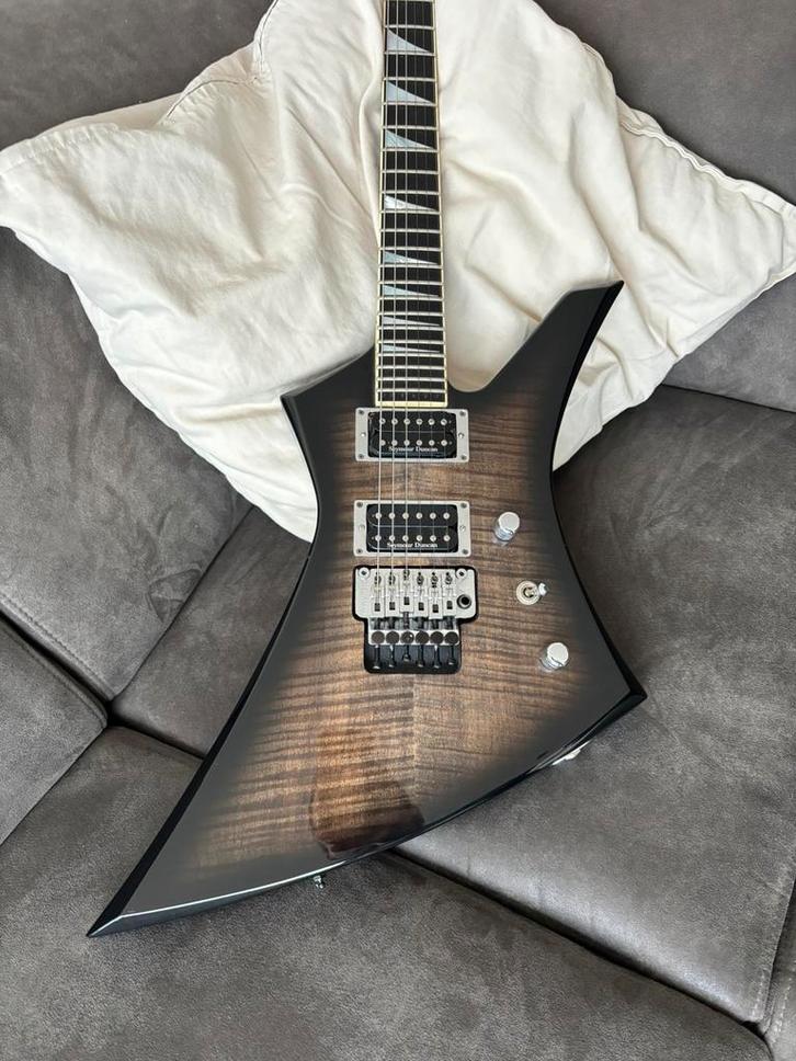 Jackson Kelly USA - KE2 met original floyd rose + koffer, Muziek en Instrumenten, Snaarinstrumenten | Gitaren | Elektrisch, Zo goed als nieuw