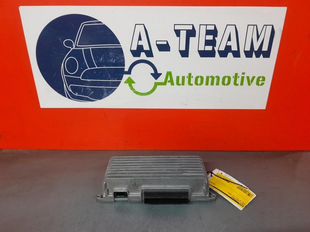 AMPLIFICATEUR Audi A4 Avant (B8) (8T0035223AD), Utilisé, Audi