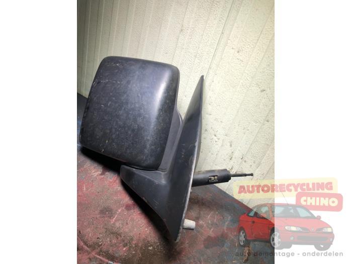 Rétroviseur extérieur droit d'un Opel Combo, Autos : Pièces & Accessoires, Rétroviseurs, Opel, Utilisé, 3 mois de garantie, Enlèvement ou Envoi