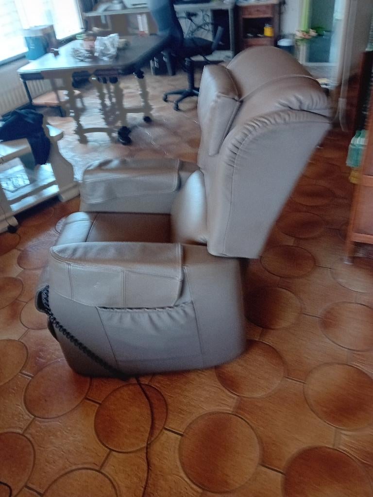 Zetel elektrische  relax   help u rechtstaan, Huis en Inrichting, Ophalen, Gebruikt, Eenpersoons, Minder dan 75 cm