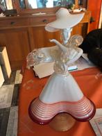 Danseuse de Murano, Enlèvement