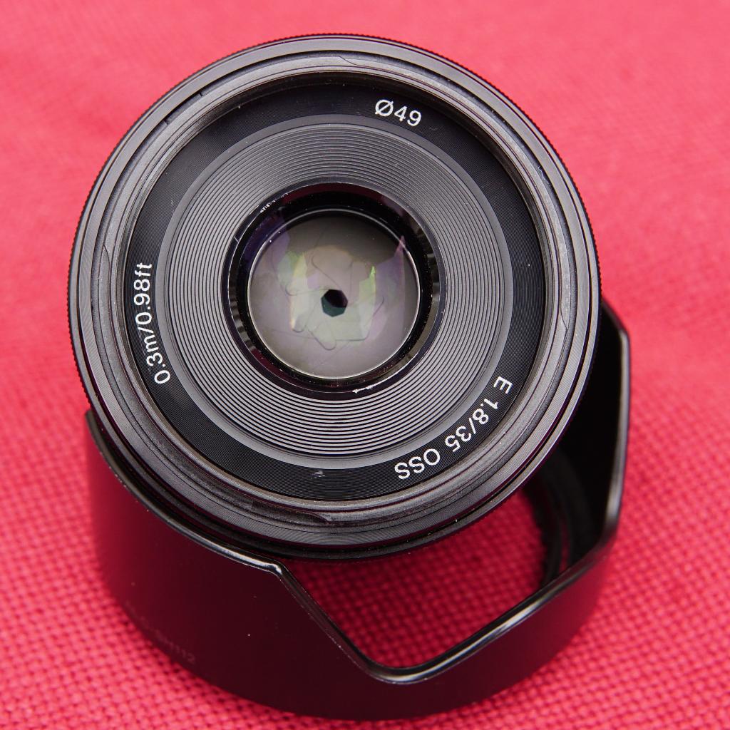 Sony 35mm F1.8 OSS SEL35F18 gestabiliseerd A6000 Nex, Ophalen of Verzenden, Zo goed als nieuw, Groothoeklens