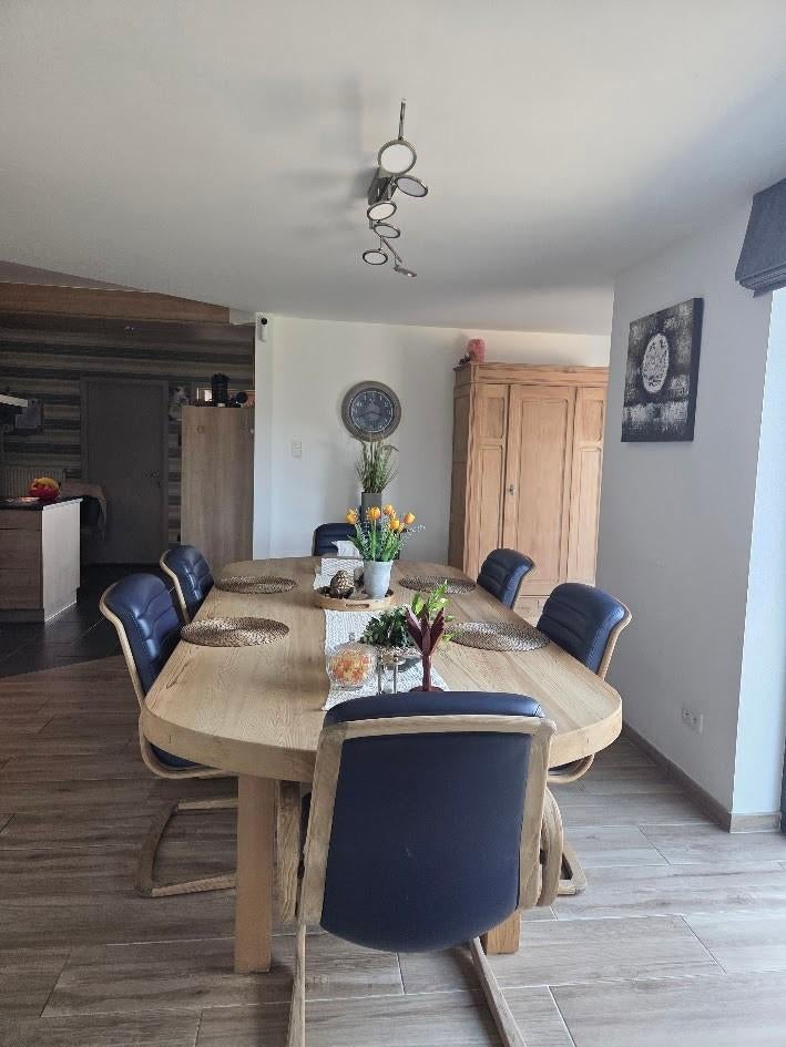 Zeer grote ovale prachtige tafel met 8 stoelen, Huis en Inrichting, Ophalen, Gebruikt, 200 cm of meer, Landelijk