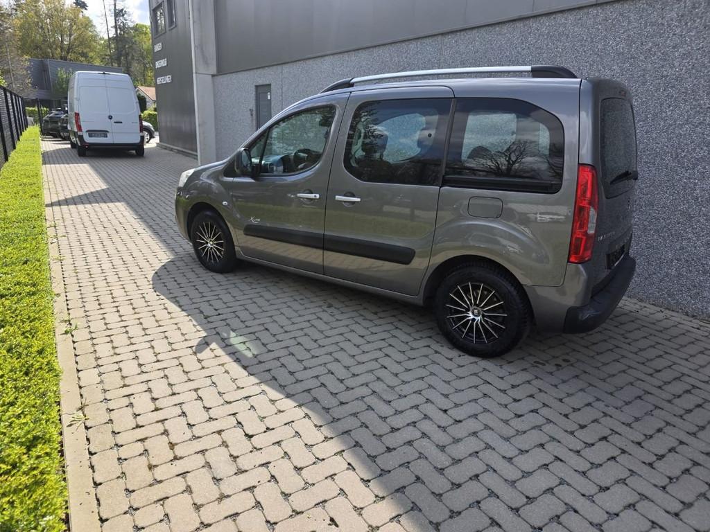 Peugeot Partner Tepee Tendance (bj 2010), Auto's, Stof, Gebruikt, 149 g/km, Electronic Stability Program (ESP)