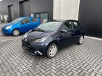 Toyota Aygo 1.0I X Play Touch, Camera, Airco, 4 deuren, Auto's, Voorwielaandrijving, Stof, Blauw, Bedrijf