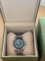 Nieuwe Gucci YA136301A-40mm klok met papieren doos, Handtassen en Accessoires, Horloges | Heren, Overige merken, Staal, Staal