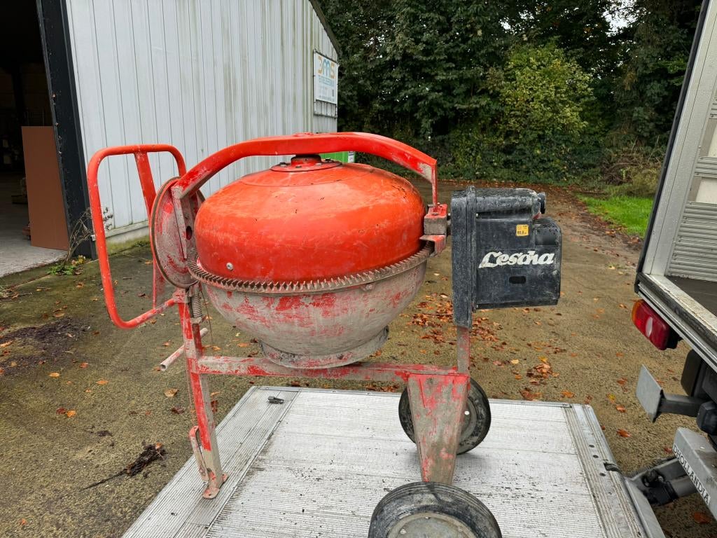 grote betonmolen lesha als nieuw 145 lt, Ophalen of Verzenden, Zo goed als nieuw