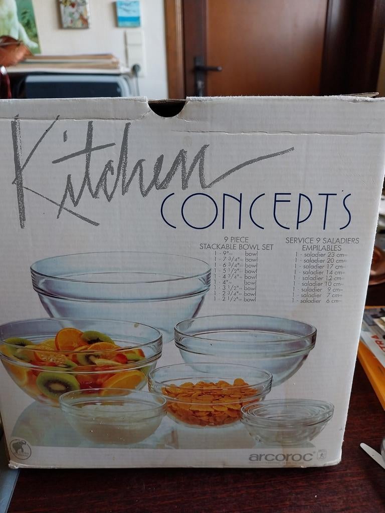 Service 9 saladiers empilables, Maison & Meubles, Neuf, Service complet, Verre, Enlèvement