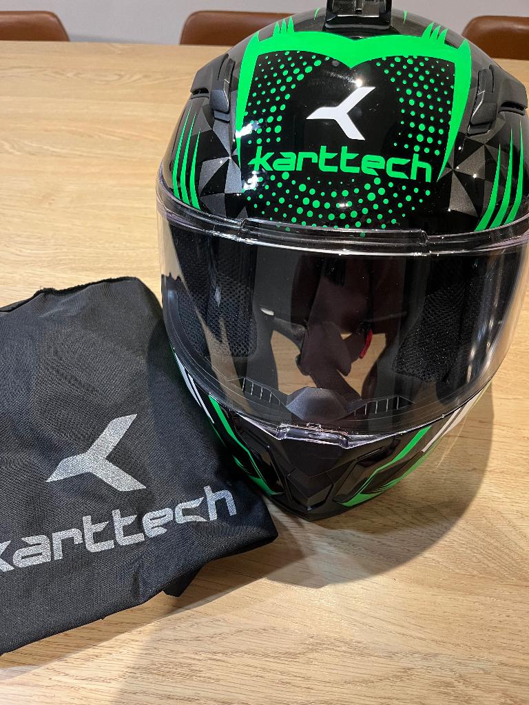 Karttech karting helm maat s, Sport en Fitness, Karting, Ophalen, Gebruikt, Kart