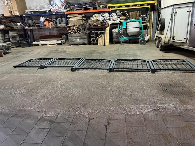 Smeetijzer, Tuin en Terras, Tuinhekken en Hekwerk, Ophalen, Met poort, Zo goed als nieuw, Sierhekwerk