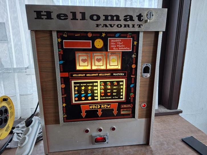 Machine à sous murale Hellomat Favorit, Collections, Machines | Machines à sous, Utilisé, Euro, Enlèvement