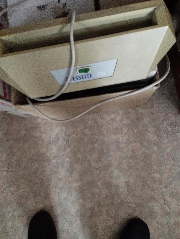 THERMO RELIEUR ESSELTE   Faire offre, Divers, Accessoires de bureau, Enlèvement ou Envoi