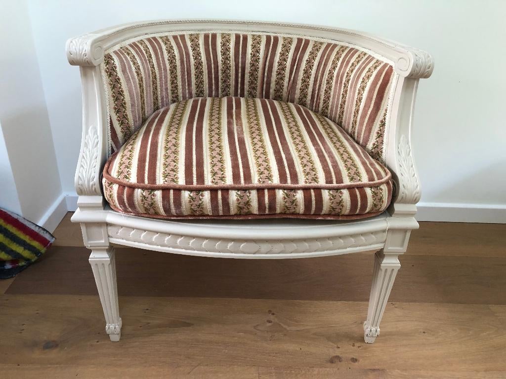 Authentique fauteuil Louis XVI, Enlèvement