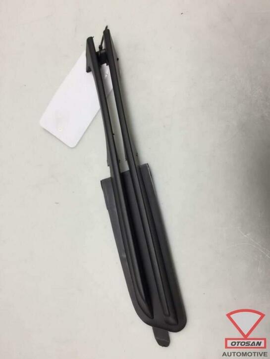 bmw 3 serie e46 voorbumper rooster links nieuw! 0646587, Petuelring 130
80788  Munich, DE, Info@bmw.de, Bumper, BMW