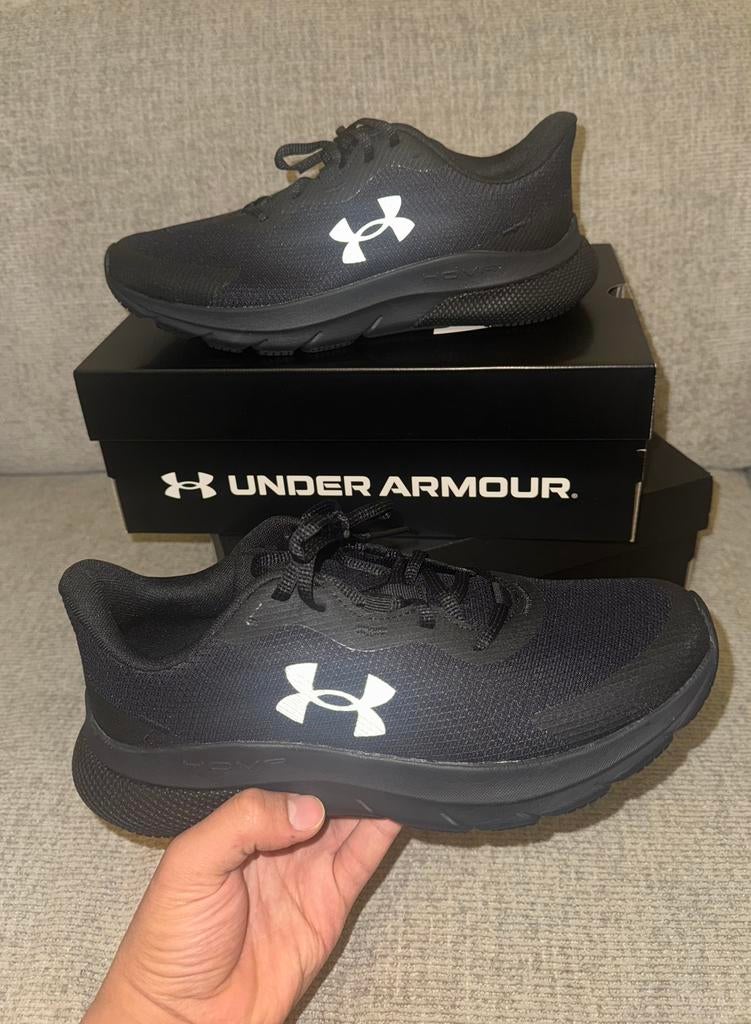 Baskets Under Armour noires – taille 42 – neufs, Ophalen, Zwart, Nieuw, Sneakers
