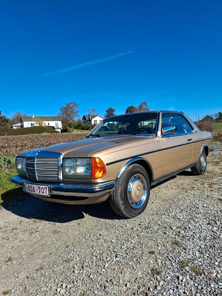 Mercedes 230 ce coupé 1982-essence/lpg, Autos, Mercedes-Benz, Particulier, Toit ouvrant, Radio, Essence, Coupé, 2 portes, Automatique