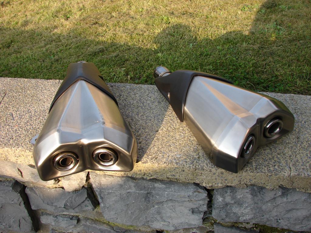 KAWASAKI Z-1000 2014-2017 2 silencieux d ' origines bon état, Motos, Enlèvement, Utilisé