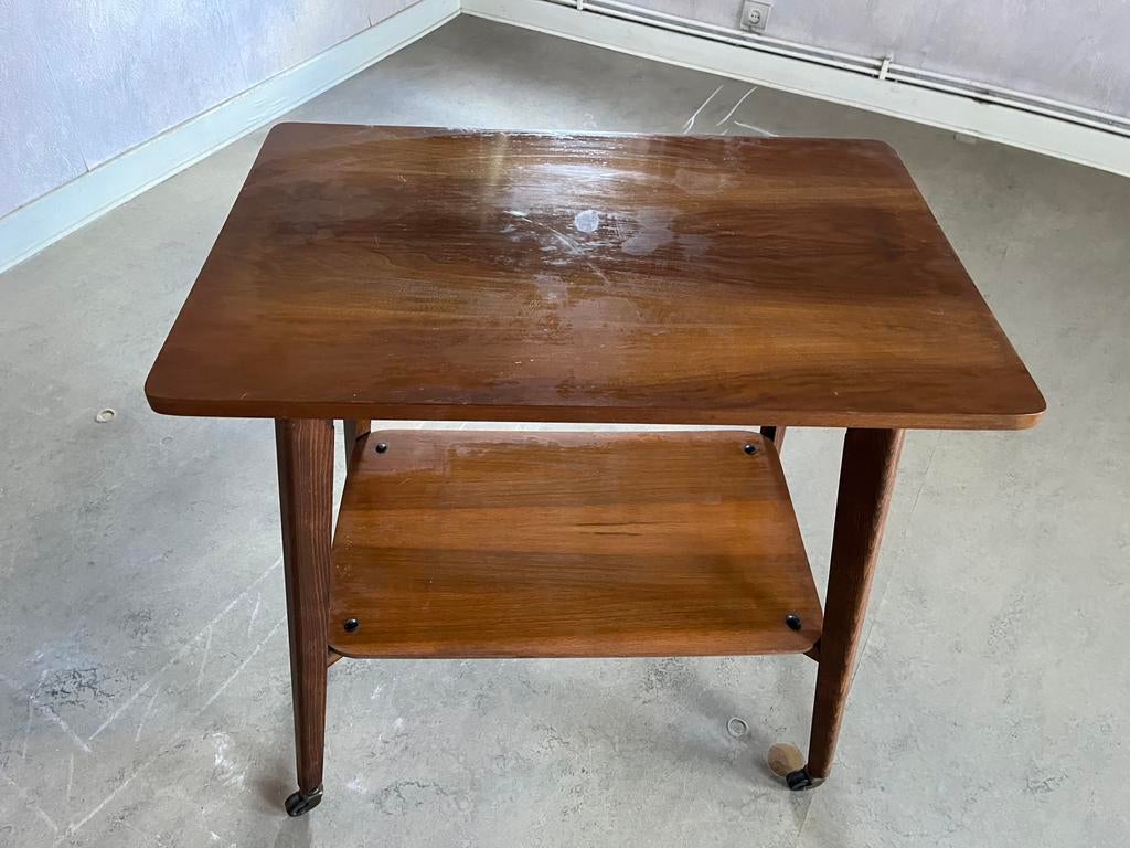 Vinted bijzettafel, Ophalen, Zo goed als nieuw