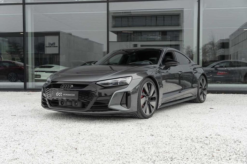 Audi RS e-tron GT Ceramic Brakes B&O Massage CoolingSeats Pa, Auto's, Audi, Automaat, Gebruikt, 2420 kg, USB