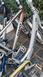 2 Giant Twist Go fietsen voor onderdelen, Ophalen, Gebruikt, Giant, 51 tot 55 cm