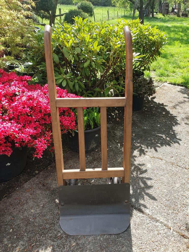 Ancien diable de meunier/brasserie, Enlèvement