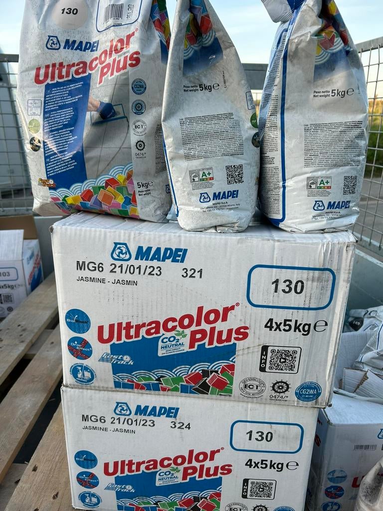 Sac joint Mapei 5kg carrelage Ultracolor Plus 130 (11dispo), Bricolage & Construction, Enlèvement, Comme neuf