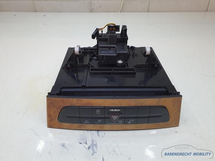 Mercedes E Klasse S211 CLS W219 C219 Avantgarde CD wisselaar, Autos : Pièces & Accessoires, Électronique & Câbles, Mercedes-Benz