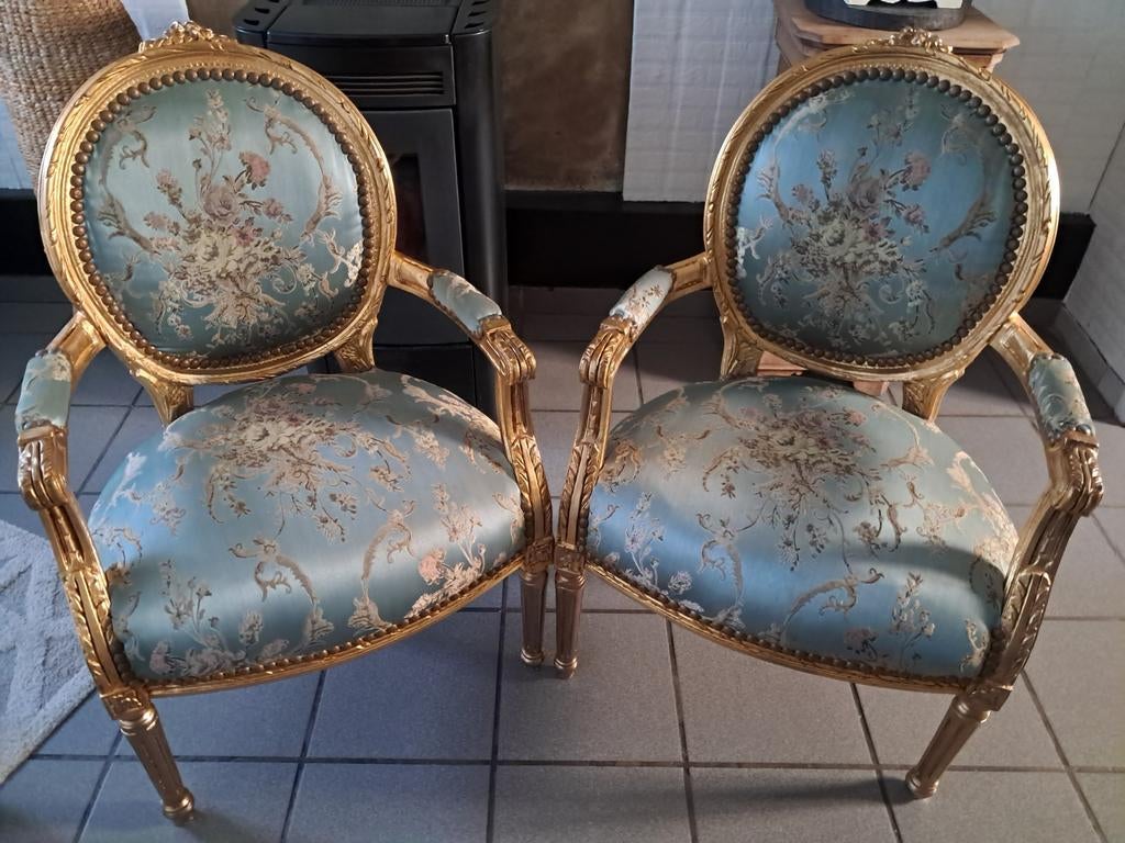 Une paire de Fauteuils Médaillon, Maison & Meubles, Enlèvement, Deux