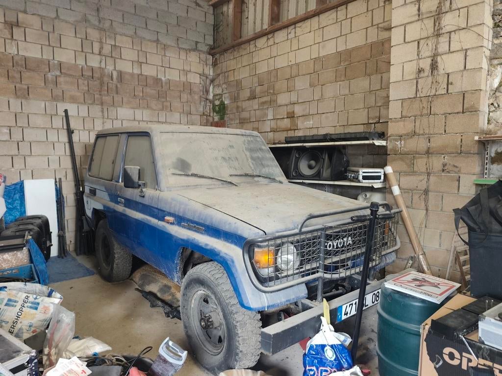 Land cruiser, Entreprise, Achat