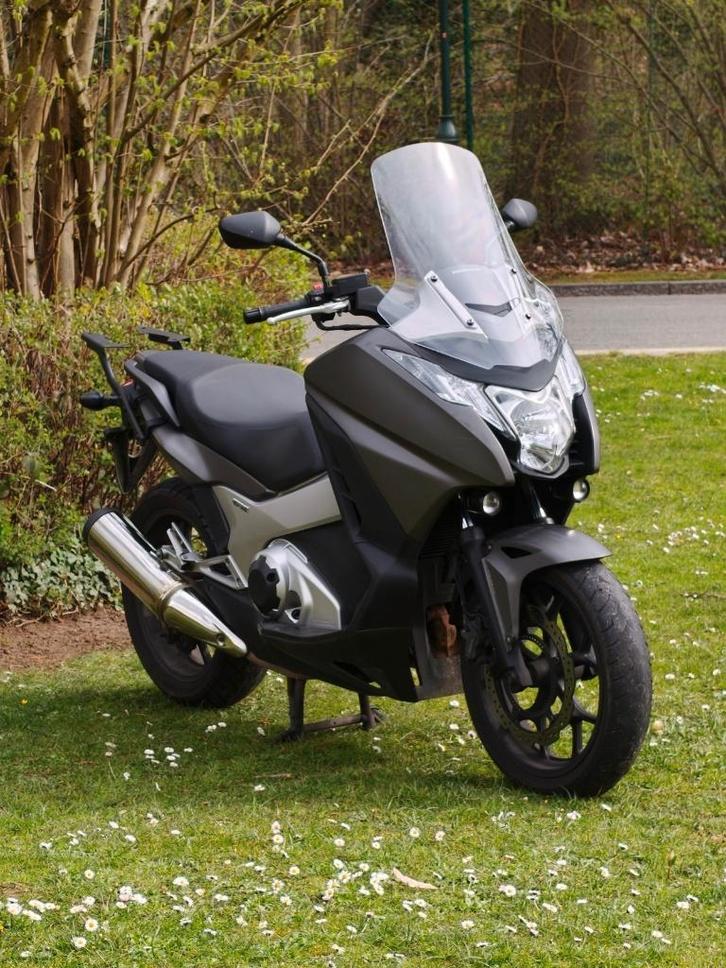 Honda Integra 750 - Faible km - À saisir !, Motos, Motos | Honda, Particulier, Scooter, plus de 35 kW, 2 cylindres, Permis Moto A
