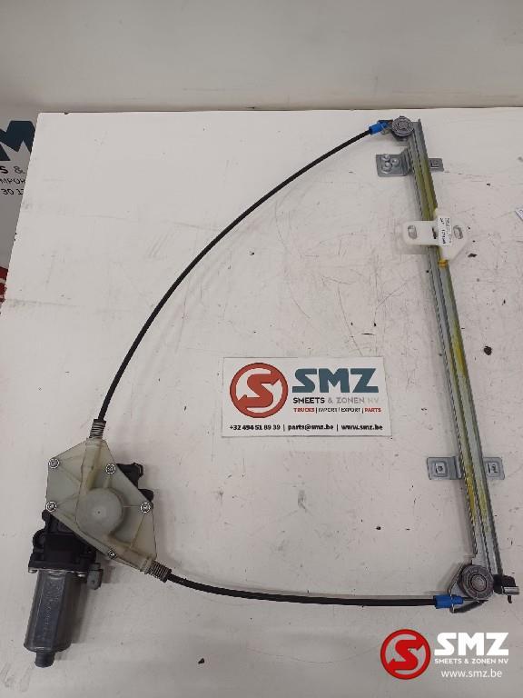 Commande de vitre gauche daf, Autos : Pièces & Accessoires, Neuf, DAF, Carrosserie et Tôlerie