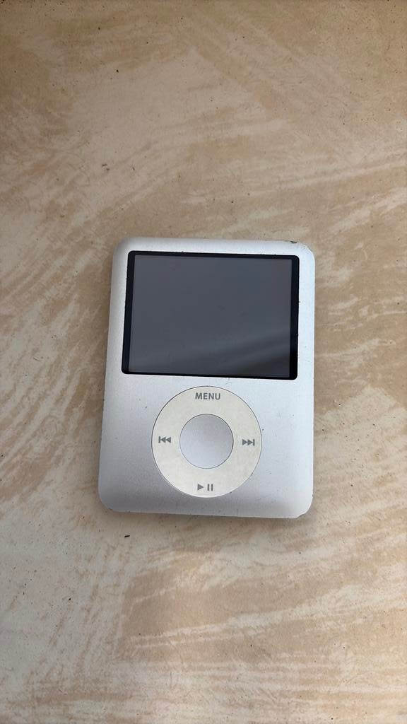 Apple ipod nano 4gb werkende staat, TV, Hi-fi & Vidéo, Lecteurs Mp3 | Apple iPod, 2 à 10 GB, Comme neuf, Enlèvement, Nano