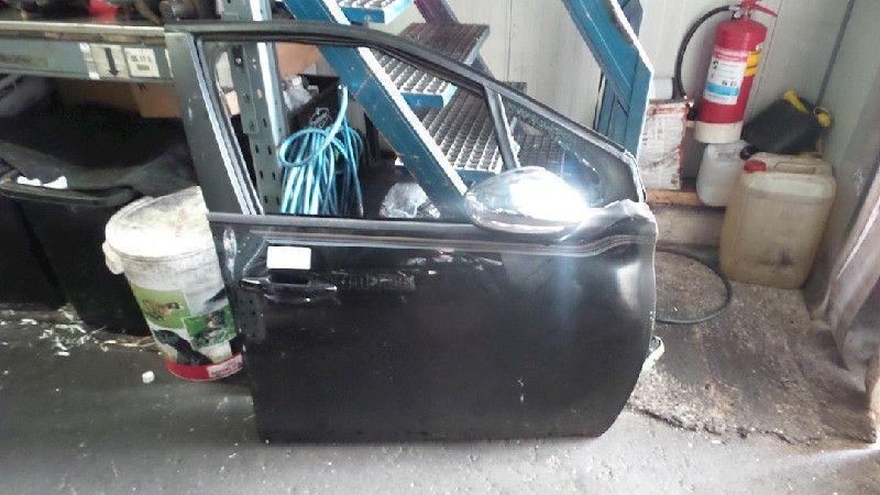 PORTE AVANT DROITE Peugeot 208 I (CA / CC / CK / CL), Autos : Pièces & Accessoires, Utilisé, Droite, Peugeot, Porte